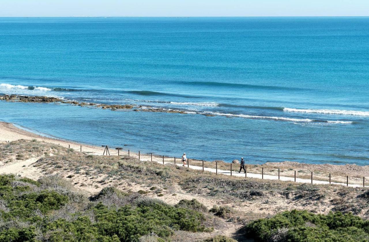 Sunny Sea Apartment La Mata  Ngoại thất bức ảnh
