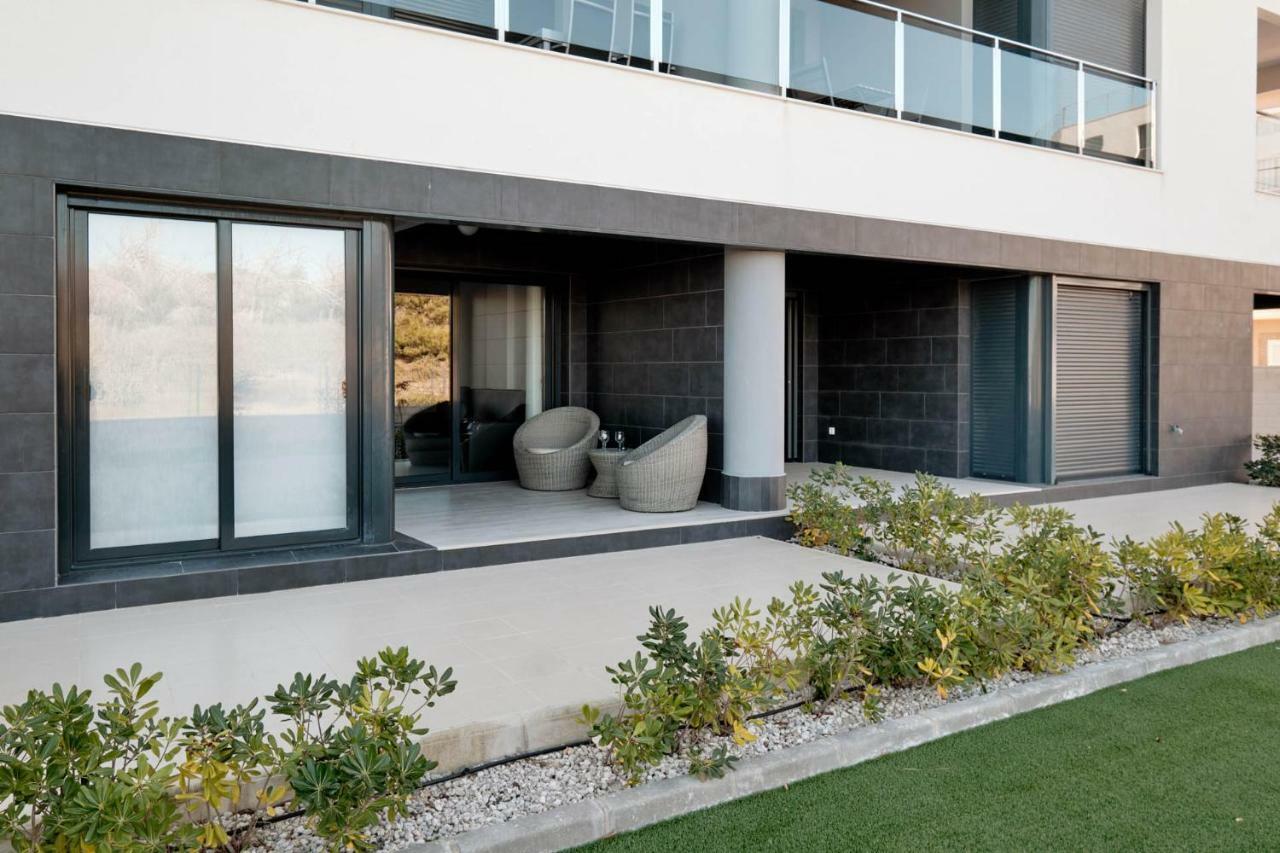 Sunny Sea Apartment La Mata  Ngoại thất bức ảnh